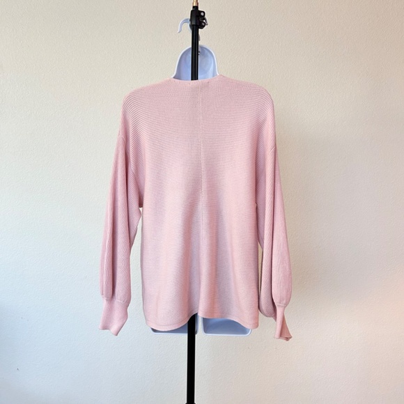 1. State Polished Nomad V-Neck Bubble Sleeve Sweater Baby Pink Womens Sz S EUC - Picture 3 of 8